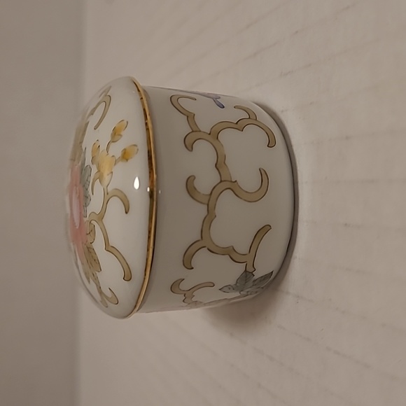 Vintage Express Otagiri Japan Lidded Trinket Box - Picture 5 of 16